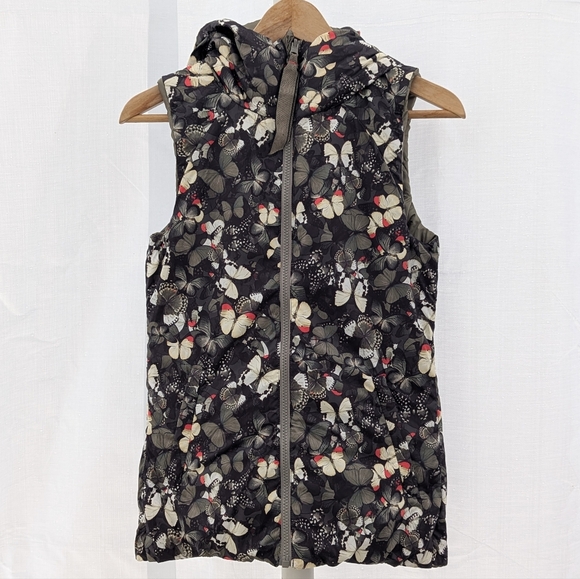 Lululemon | The Fluffiest Reversible Down Vest Olive Green Butterflies Size 2 - Picture 10 of 16